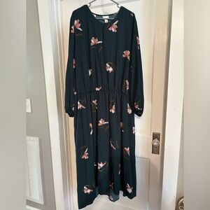 Ava & Viv Dark Green Floral Long Sleeve Dress